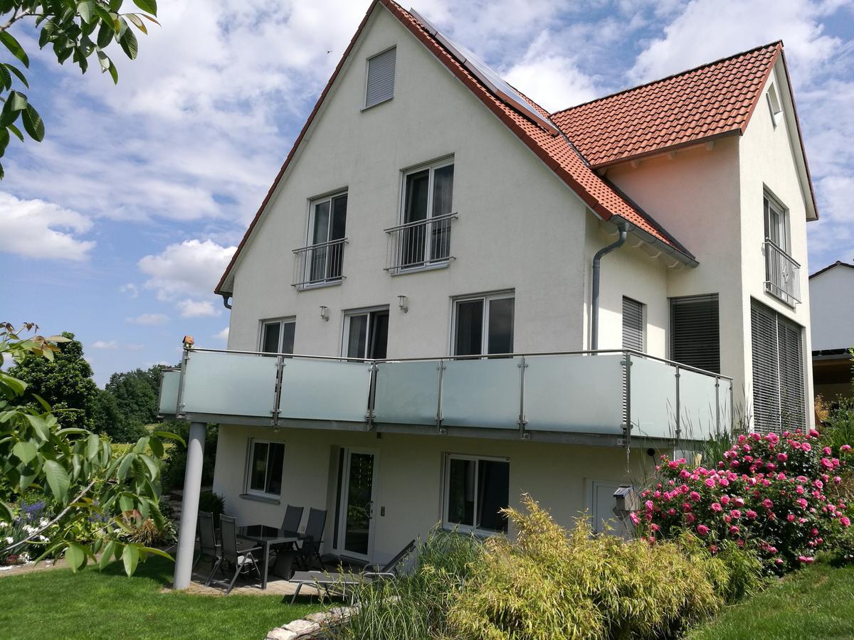 Stahl Apartment *